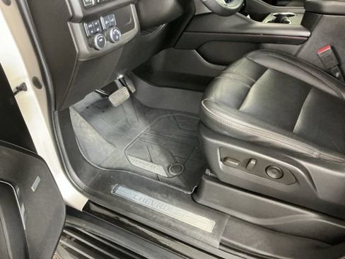 Used 2023 Chevrolet Tahoe RST w/ Luxury Package AWD/4WD image 15