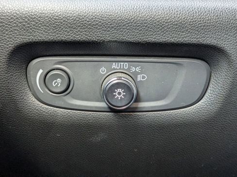 Used 2022 Chevrolet Traverse LS w/ Midnight/Sport Edition image 30