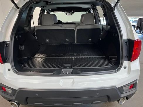 Used 2023 Honda Passport EX-L image 16