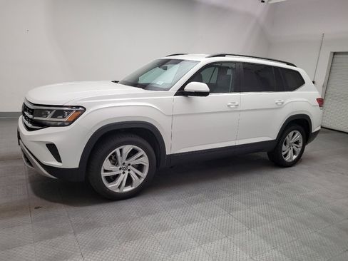 Used 2023 Volkswagen Atlas SE FWD image 2