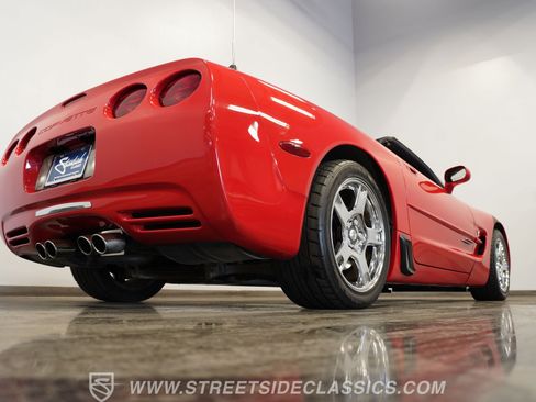 Used 1999 Chevrolet Corvette Convertible w/ Memory Pkg RWD image 31