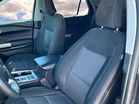 Used 2023 Ford Explorer XLT image 20