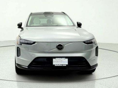 Used 2025 Volvo EX90 Ultra AWD/4WD image 2
