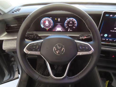 New 2025 Volkswagen Tiguan S image 16