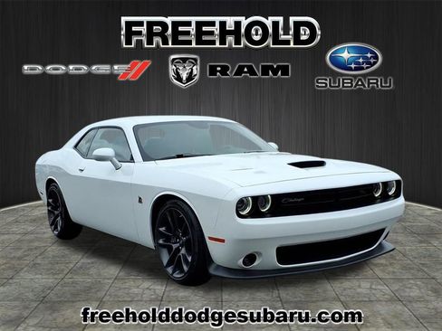 Certified 2021 Dodge Challenger R/T Scat Pack image 1