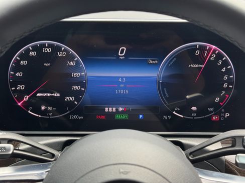 Used 2024 Mercedes-Benz C 63 AMG S image 21