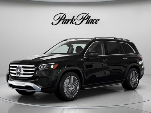 New 2026 Mercedes-Benz GLS 450 4MATIC image 3