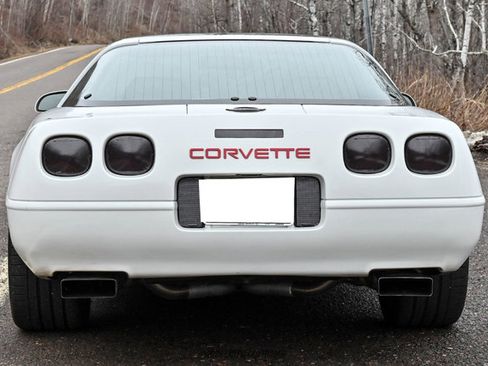 Used 1995 Chevrolet Corvette Coupe RWD image 7