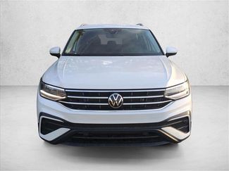 Used 2023 Volkswagen Tiguan SE video 2