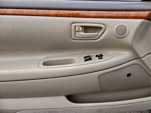 Used 2002 Toyota Solara Convertible image 17