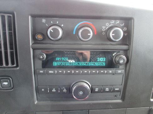 Used 2023 GMC Savana 2500 w/ Driver Convenience Package image 13