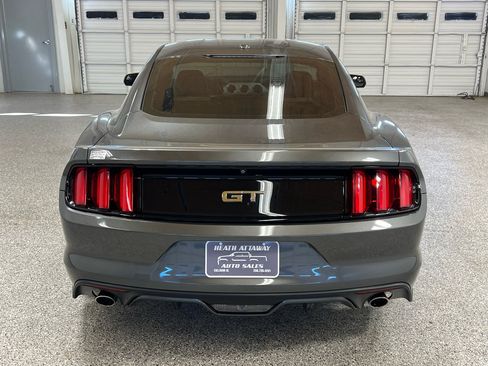 Used 2016 Ford Mustang GT Premium image 3