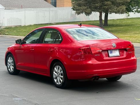 Used 2012 Volkswagen Jetta SE FWD image 6