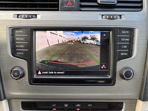 Used 2016 Volkswagen Golf S FWD image 16