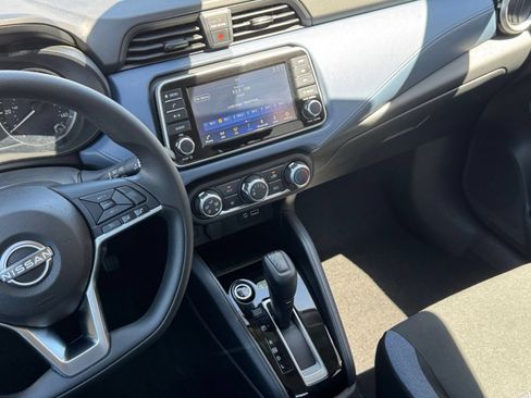 Used 2025 Nissan Versa SV FWD image 20