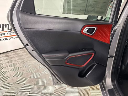 Used 2025 Kia Soul GT-Line w/ GT-Line Technology Package image 22