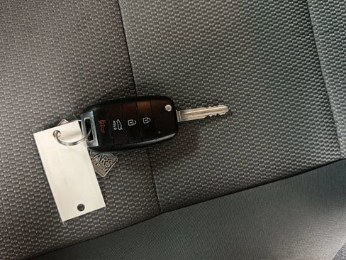 Used 2018 Kia Forte LX FWD image 9