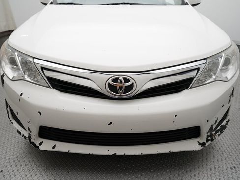 Used 2012 Toyota Camry LE image 20