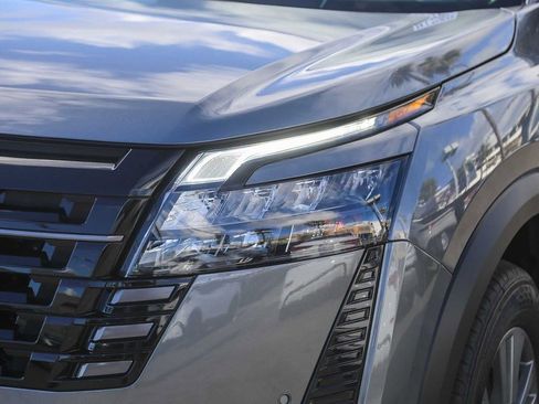 New 2026 Nissan Pathfinder SV FWD image 4