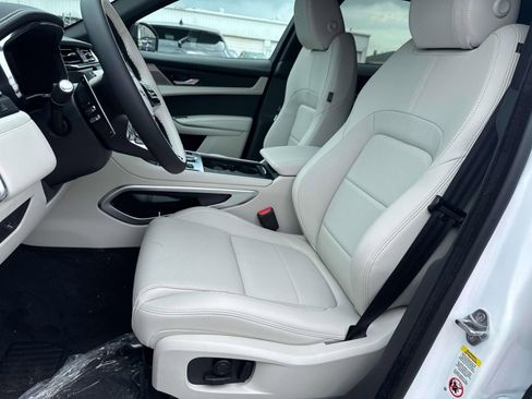 New 2026 Jaguar F-PACE R-Dynamic S image 10