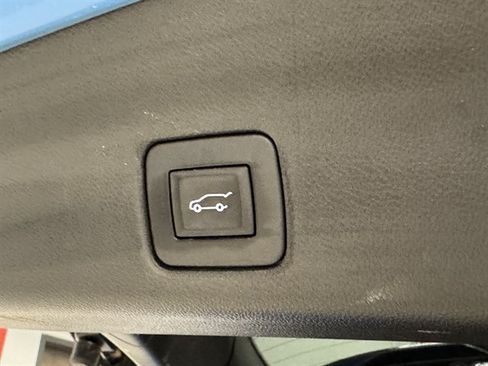Used 2023 Chevrolet TrailBlazer RS w/ Sun and Liftgate Package AWD/4WD image 14
