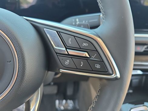 Used 2025 Buick Envision Preferred AWD/4WD image 18