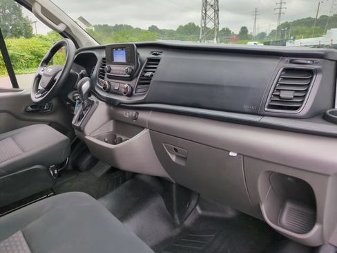 Used 2025 Ford Transit 250 Low Roof w/ Exterior Upgrade Package RWD image 32