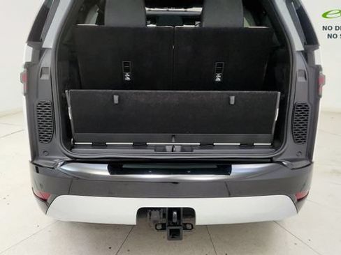 Used 2023 Land Rover Discovery Metropolitan Edition AWD/4WD image 26