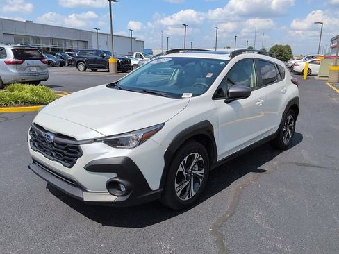Used 2025 Subaru Crosstrek 2.5i Premium AWD/4WD image 3