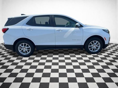 Certified 2023 Chevrolet Equinox LT AWD/4WD image 2