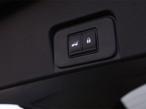 Certified 2023 Nissan Rogue SV w/ SV Premium B Package image 8