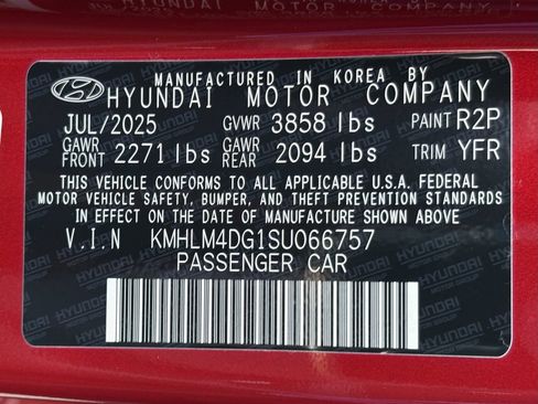 Certified 2025 Hyundai Elantra Sport FWD image 29