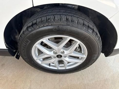 Used 2023 Ford Edge SEL w/ Convenience Package AWD/4WD image 5
