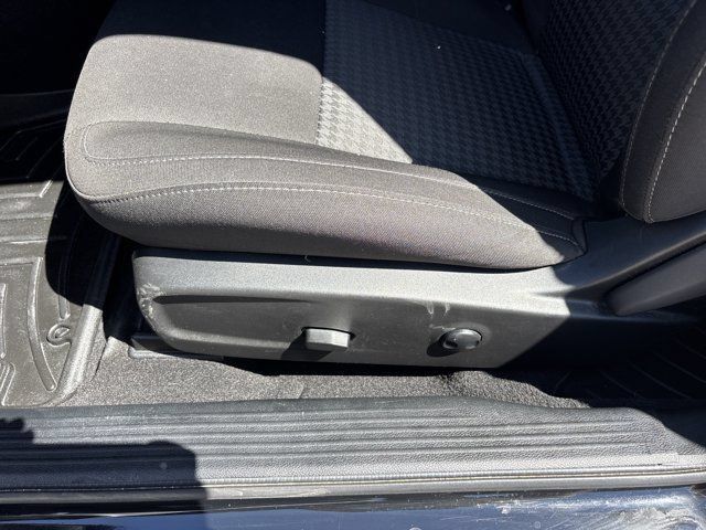 Used 2023 Dodge Challenger R/T RWD image 17