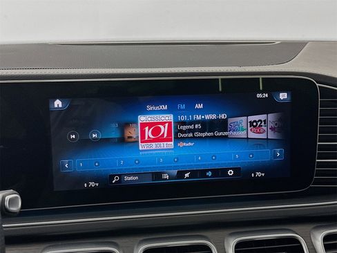 Used 2023 Mercedes-Benz GLS 450 4MATIC image 15