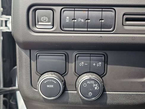 Used 2023 Chevrolet Tahoe 2WD w/ Remote Keyless Entry Package image 18