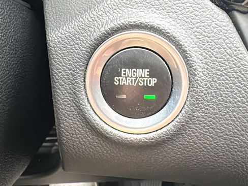 Used 2019 Buick Envision Essence AWD/4WD image 21