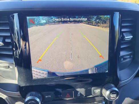 Used 2024 RAM 3500 Tradesman w/ Chrome Appearance Group image 17