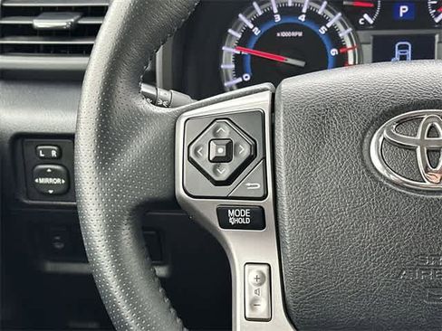 Used 2018 Toyota 4Runner SR5 image 8