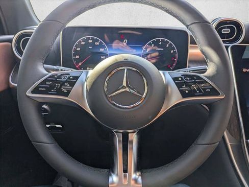 Used 2026 Mercedes-Benz GLC 300 image 14