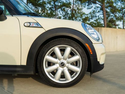 Used 2010 MINI Cooper S w/ Sport Pkg image 30