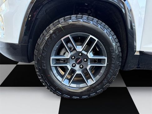 New 2026 GMC Terrain AT4 w/ Technology Package II image 14