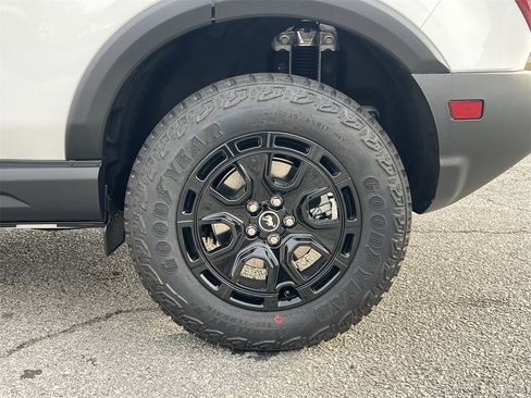 New 2025 Ford Bronco Sport Badlands w/ Sasquatch Badlands Package image 31