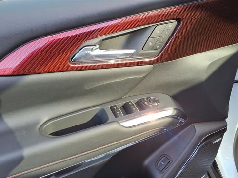 New 2026 Chevrolet Traverse RS w/ LPO, Floor Liner Package image 9