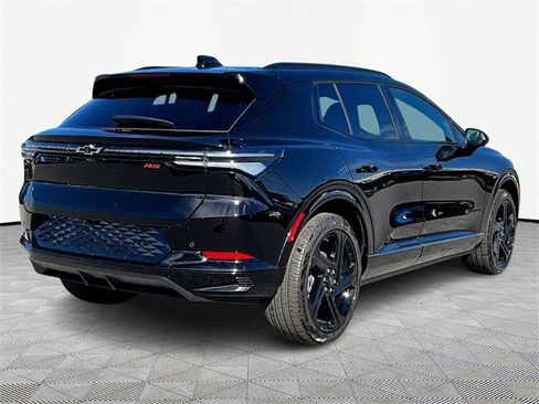 New 2026 Chevrolet Equinox EV RS image 6