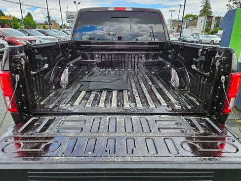 Used 2018 Ford F150 Lariat w/ Equipment Group 502A Luxury AWD/4WD image 11