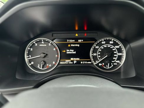 Used 2025 Mitsubishi Outlander ES FWD image 16