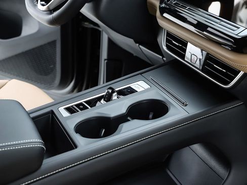 New 2026 Volkswagen Atlas Cross Sport SE image 33