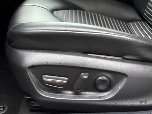 Used 2023 Toyota Camry SE FWD image 15