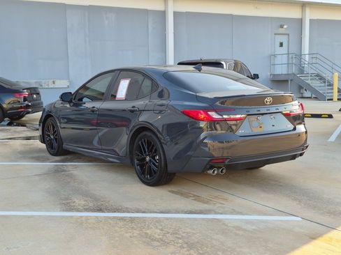 Certified 2025 Toyota Camry SE w/ Convenience Package FWD image 8